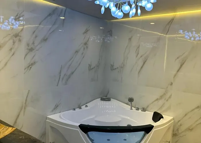 Makati Luxury * Manila